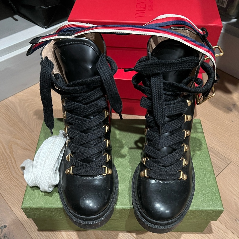 Gucci boots - Sylvia Web accent leather combat boots